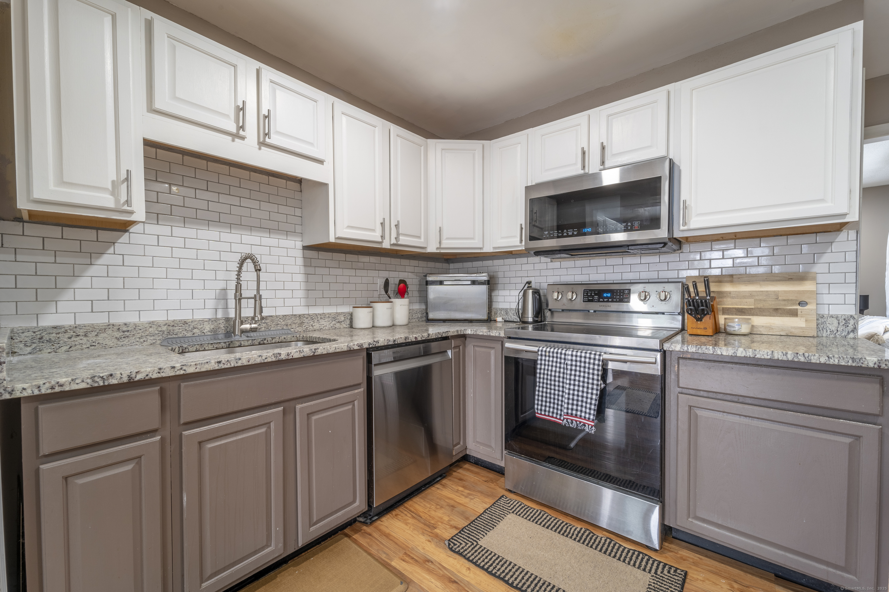 130 Carol Drive, Bristol, Connecticut image 8