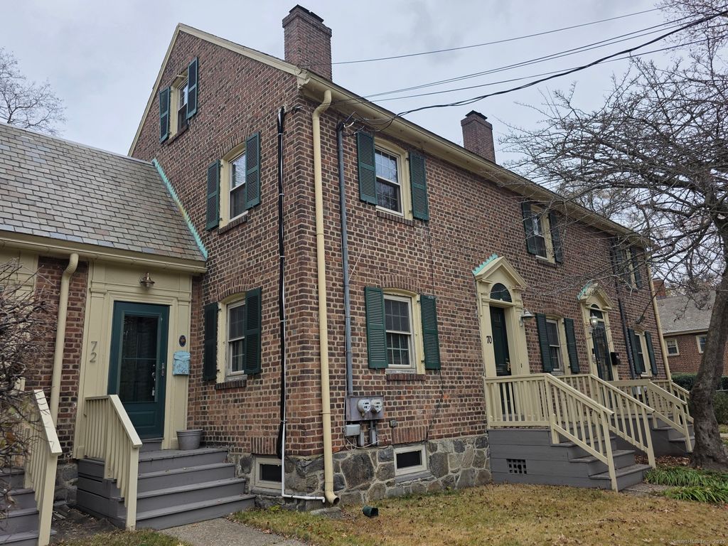 Photo of 70 SIMS Street, Bridgeport, CT 06604 (MLS # 24142304)