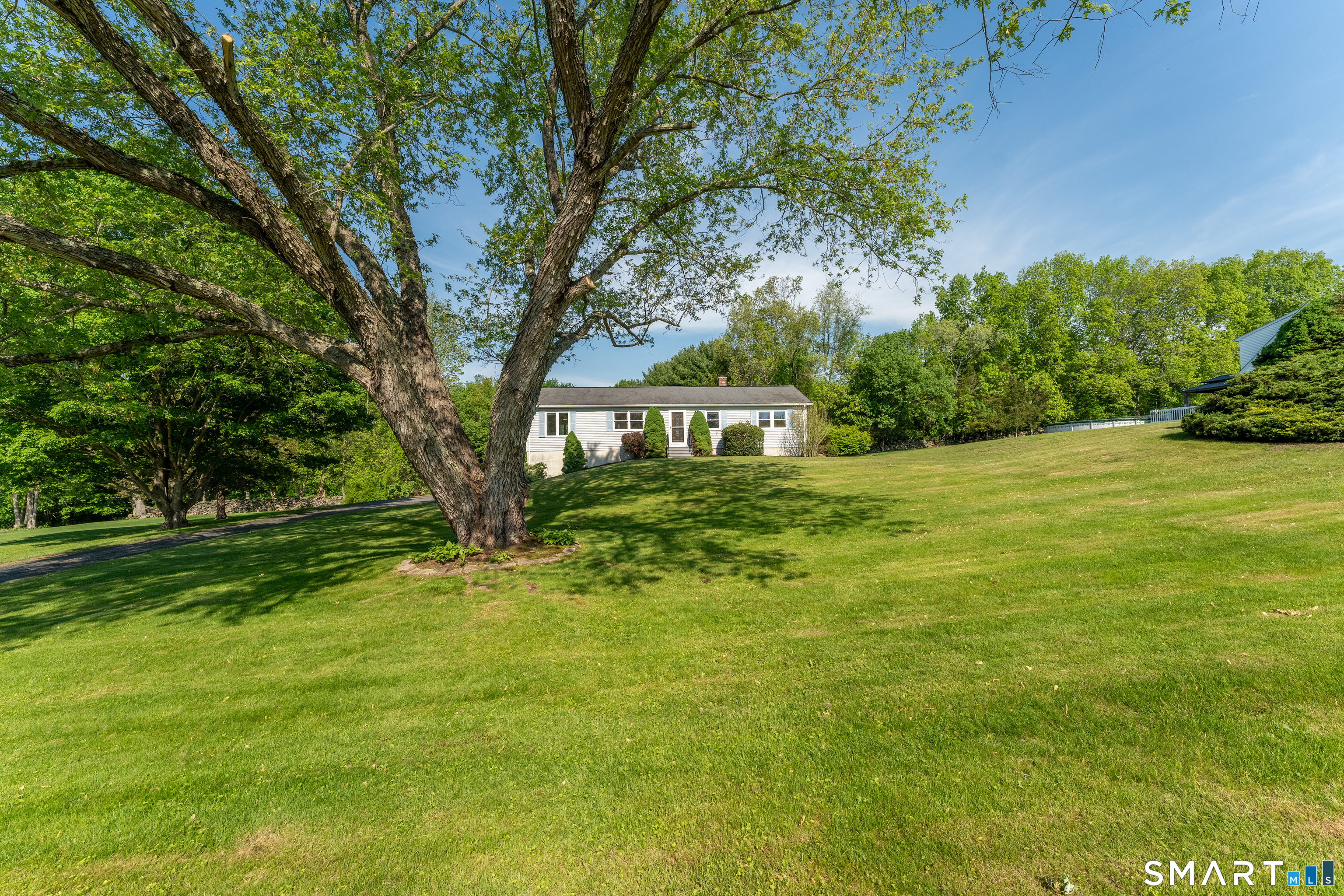25 Mohegan Drive