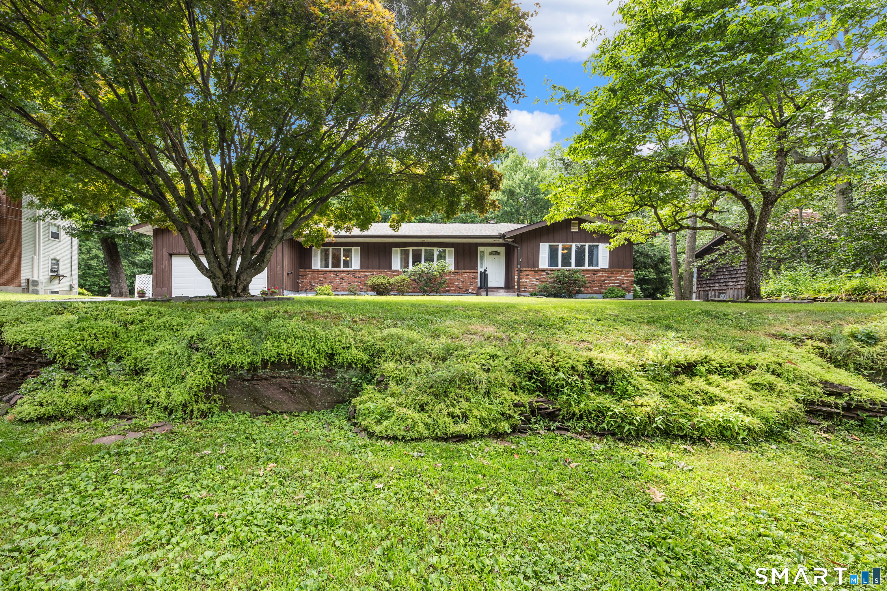 87 Ledge Drive