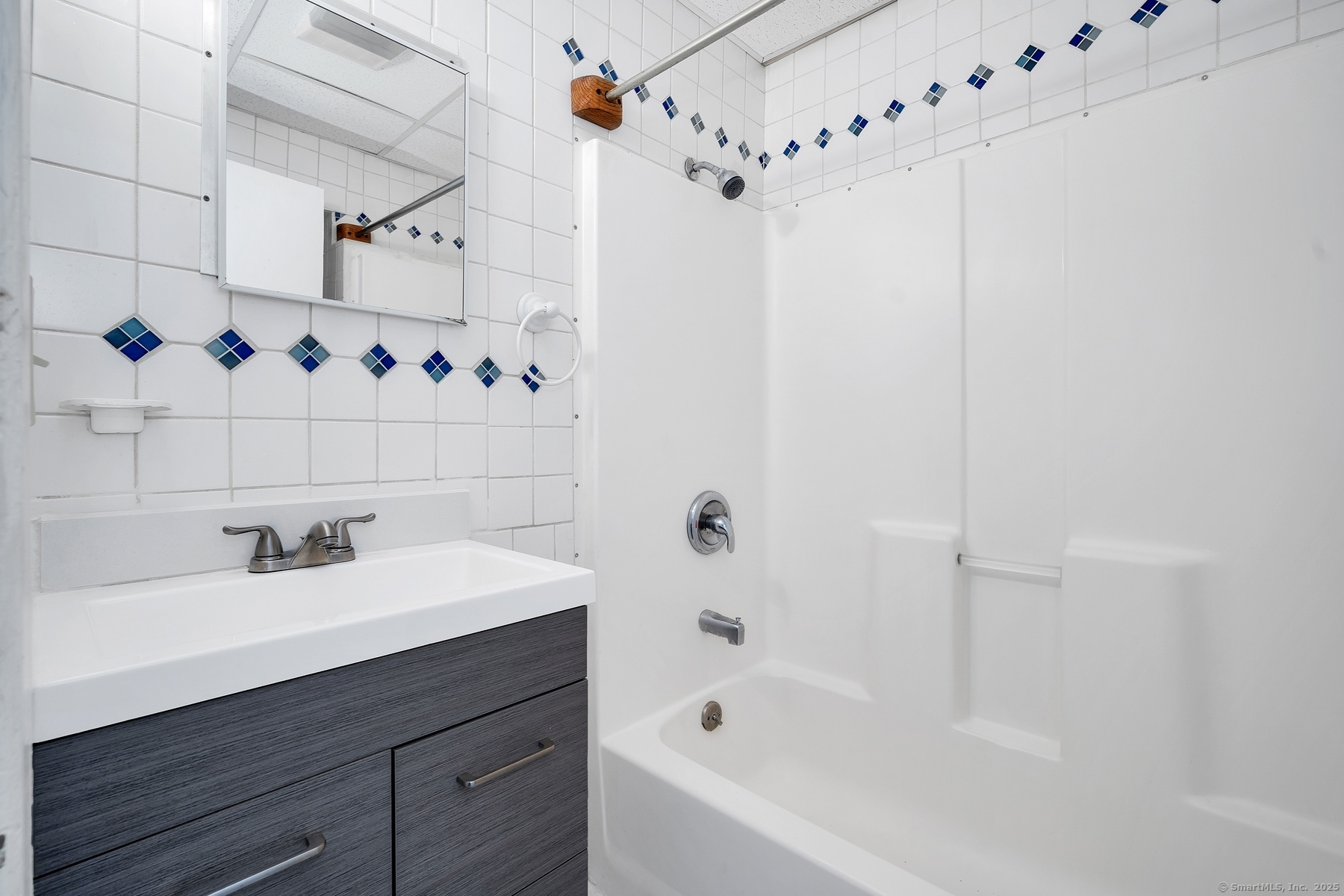 87 Maple Street, Norwich, Connecticut image 12