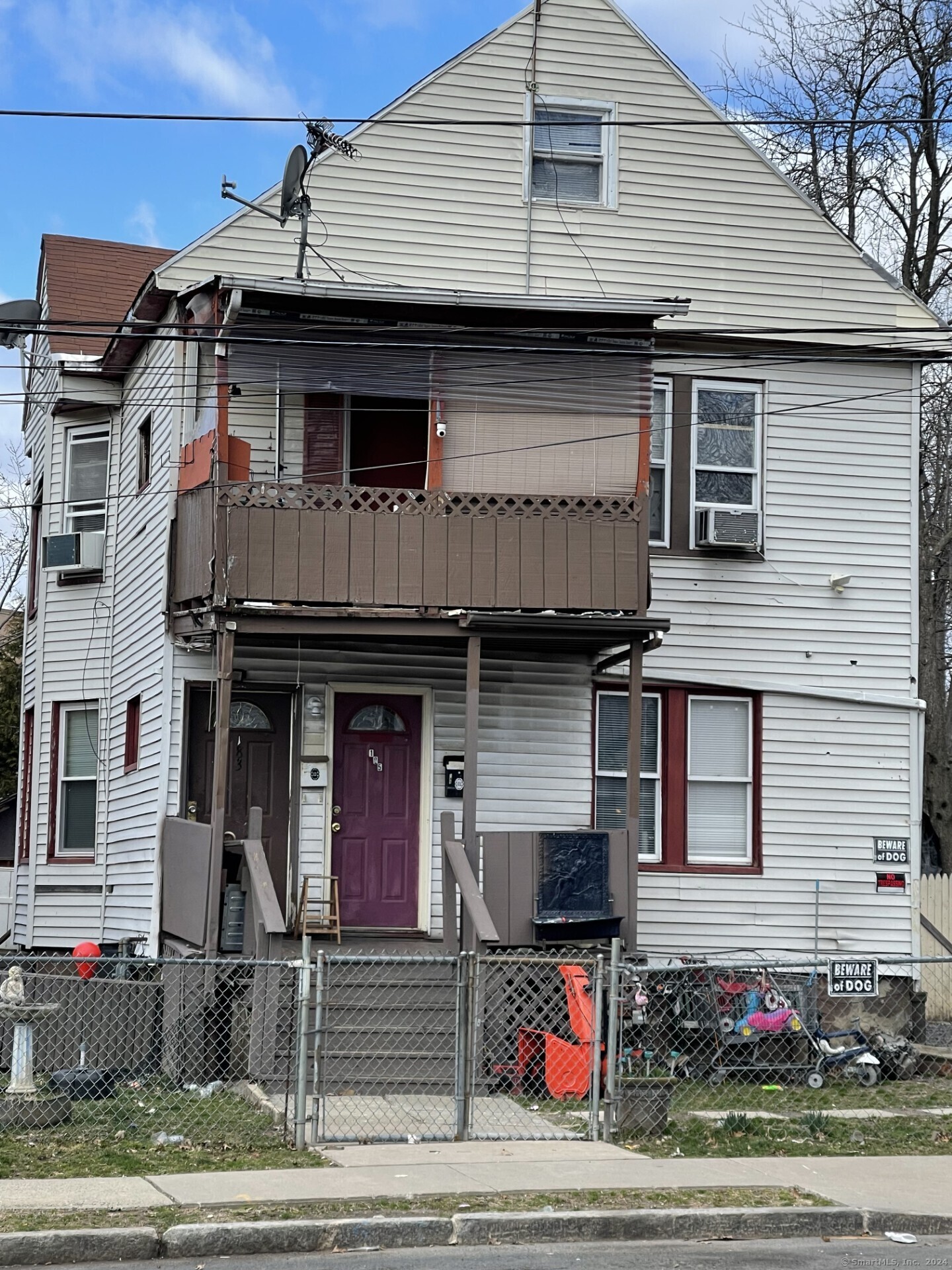 Property for Sale at Brook Street, Hartford, Connecticut - Bedrooms: 4 
Bathrooms: 2 
Rooms: 10  - $190,000
