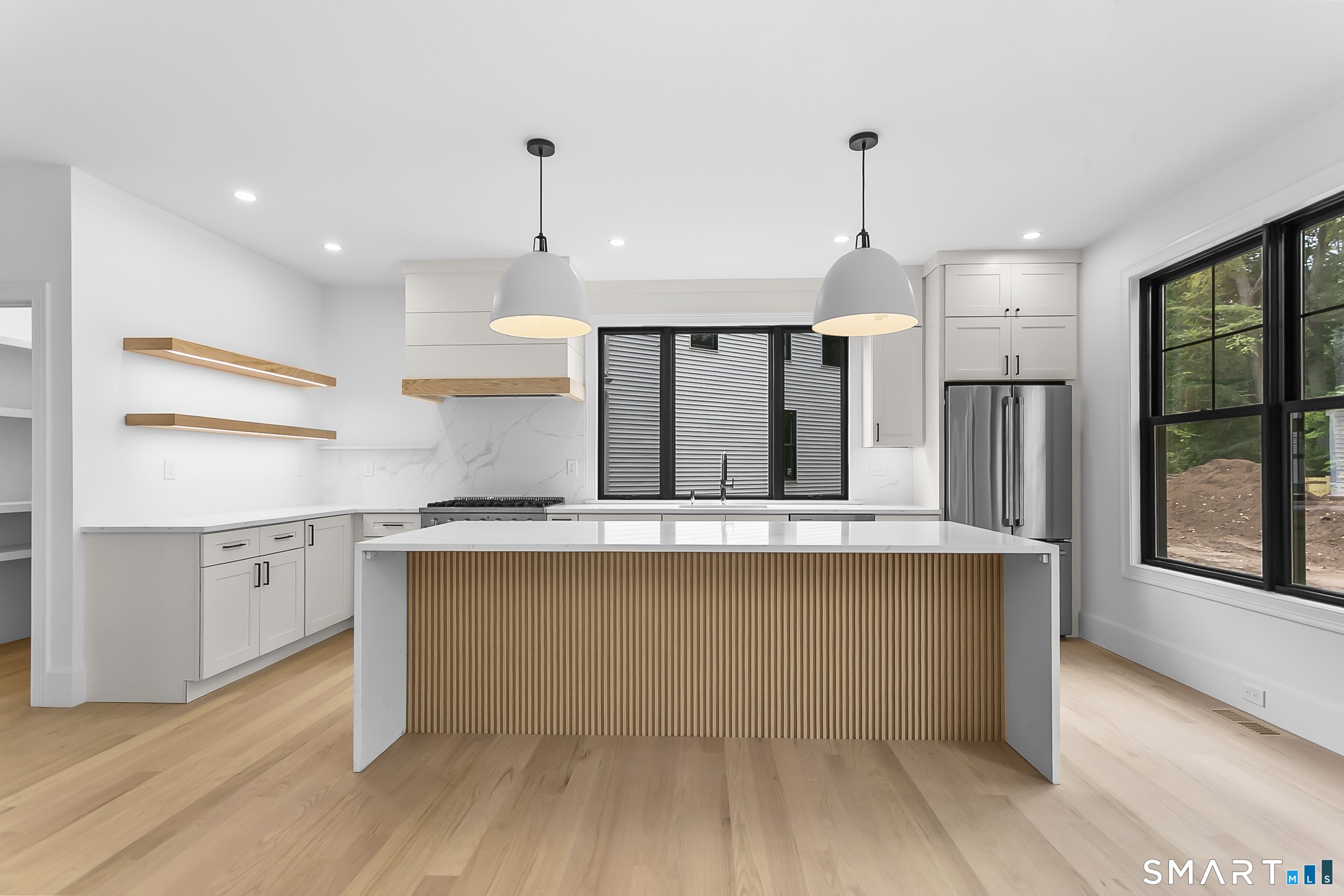 80 Oronoque Hills Road