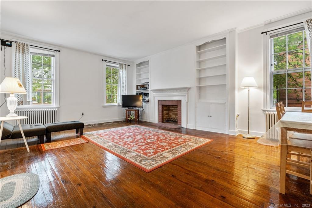 Bradley Street 2, New Haven, Connecticut - 3 Bedrooms  
1 Bathrooms  
6 Rooms - 