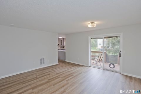 Tiny photo for 39 Fox Hollow Drive #39, Windsor Locks, CT 06096 (MLS # 24168659)