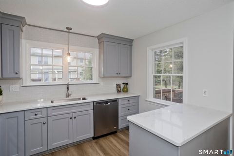 Tiny photo for 39 Fox Hollow Drive #39, Windsor Locks, CT 06096 (MLS # 24168659)