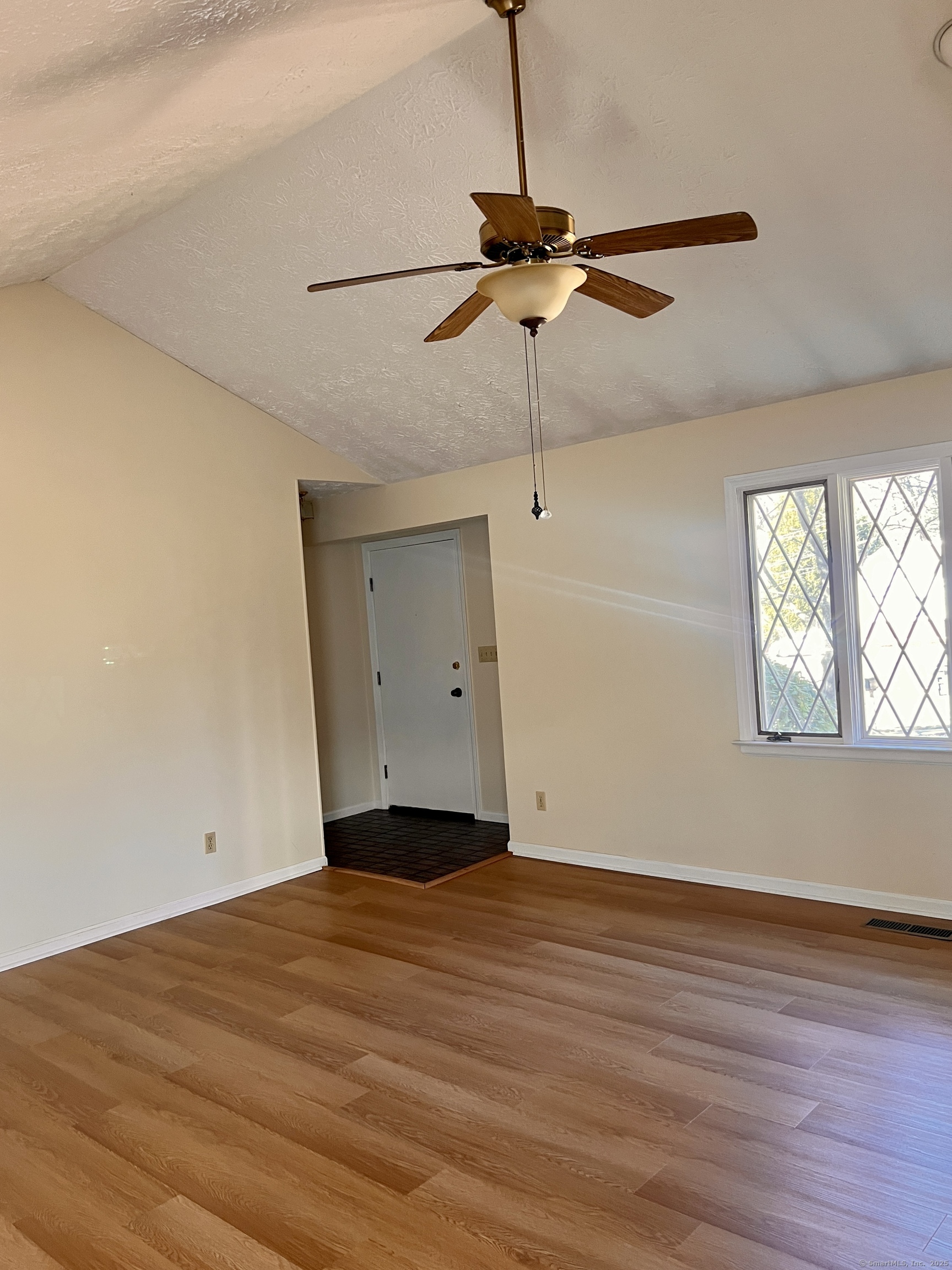44 Rita Drive #APT C, Bristol, Connecticut image 13