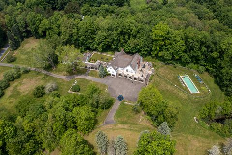 Tiny photo for 10 Sunny Ridge Road, Washington, CT 06793 (MLS # 24163614)