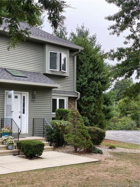 719 Sand Stone Drive 719 South Windsor CT 06074