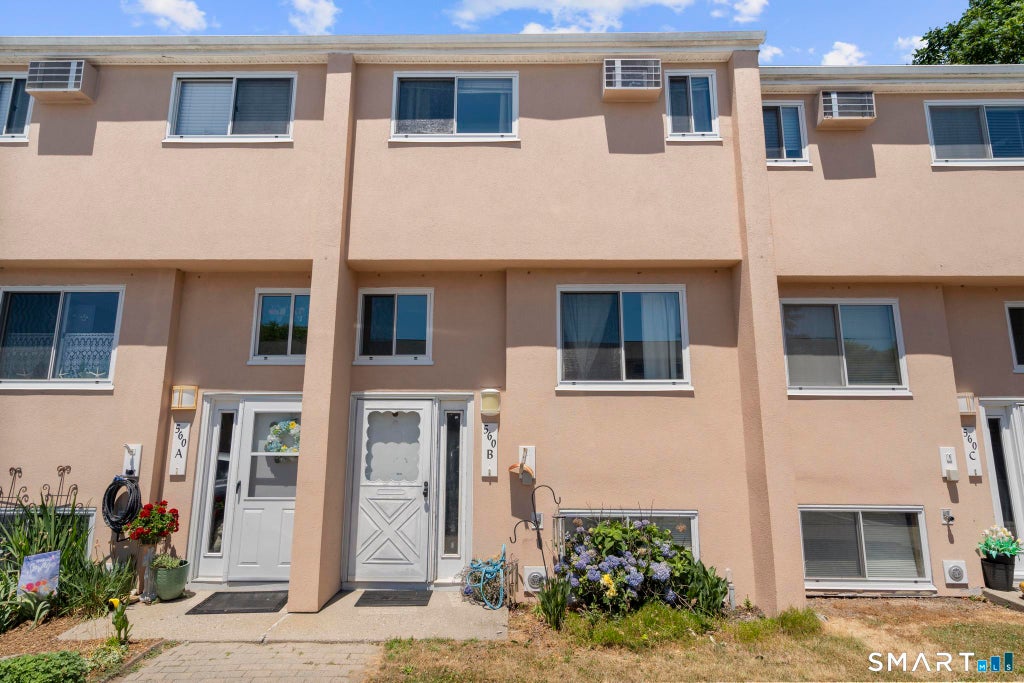 Photo of 560 Shennecossett Road #B54, Groton, CT 06340 (MLS # 24185895)