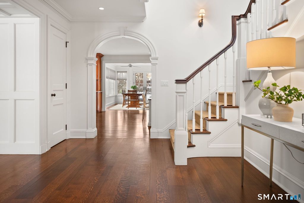 Photo of 324 Sunnieholme Drive, Fairfield, CT 06824 (MLS # 24148564)