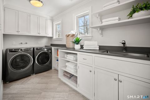 Tiny photo for 324 Sunnieholme Drive, Fairfield, CT 06824 (MLS # 24148564)