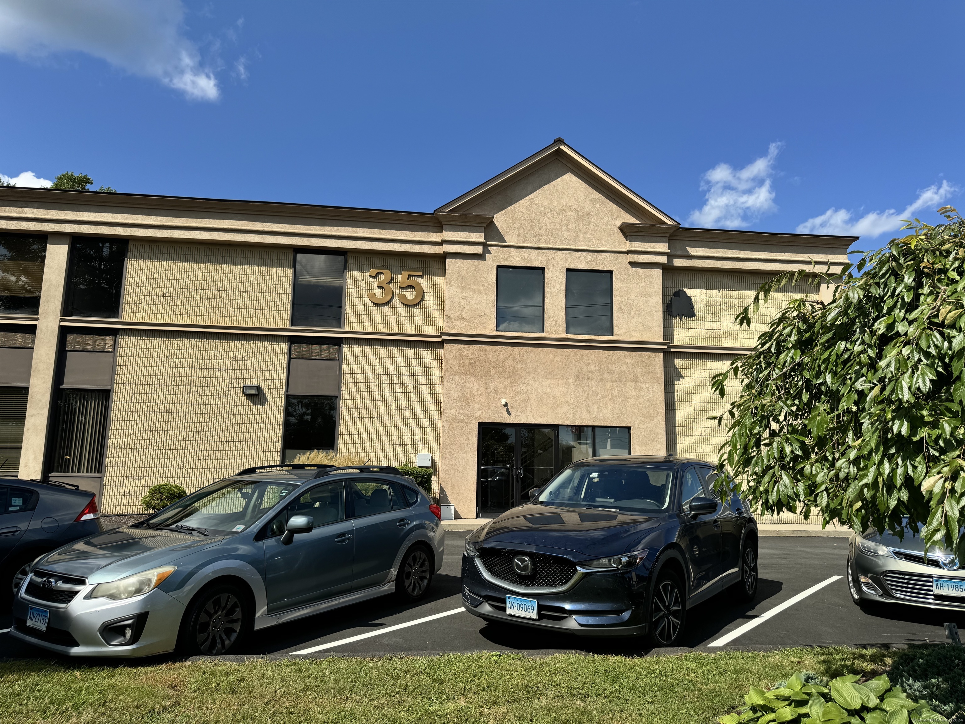 35 Old Tavern Road