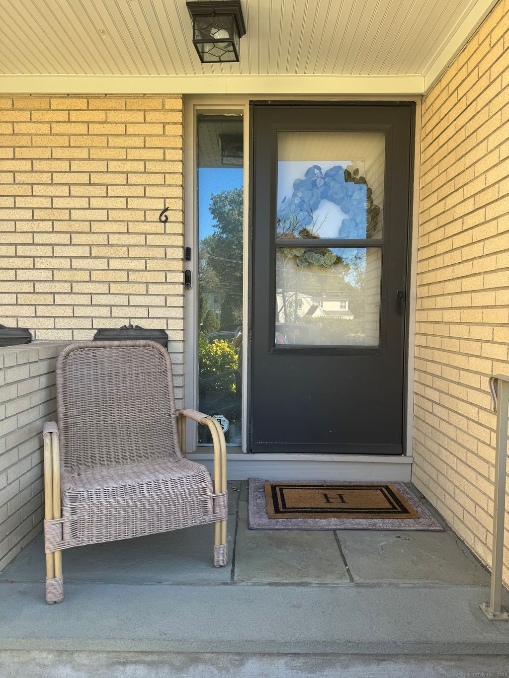 Photo of 10 Mead Street #APT 6, Stamford, CT 06907 (MLS # 24134522)