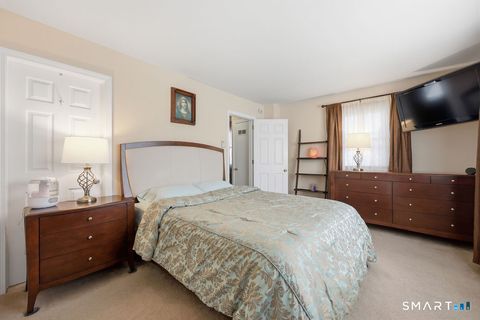 Tiny photo for 498 Woodward Avenue #5 (AKA B), New Haven, CT 06511 (MLS # 24165807)