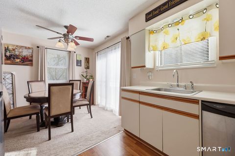 Tiny photo for 498 Woodward Avenue #5 (AKA B), New Haven, CT 06511 (MLS # 24165807)