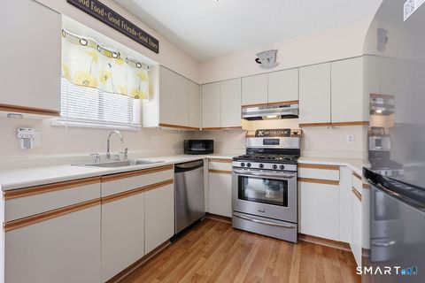 Tiny photo for 498 Woodward Avenue #5 (AKA B), New Haven, CT 06511 (MLS # 24165807)