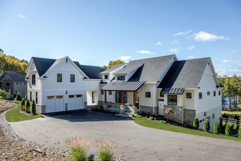 Photo of 103A Chalybes Road W, Roxbury, CT 06783 (MLS # 24104762)