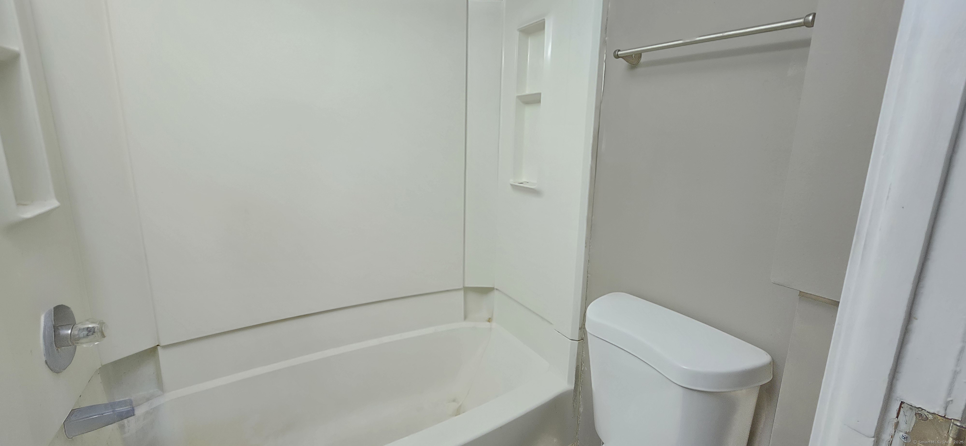 288 Rood Avenue, Windsor, Connecticut image 15