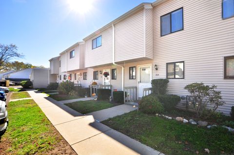 Photo of 305 Timber Lane #305, Canton, CT 06019 (MLS # 24135964)