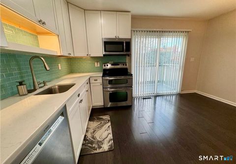 Tiny photo for 41 Nash Place #B, Norwalk, CT 06854 (MLS # 24148453)