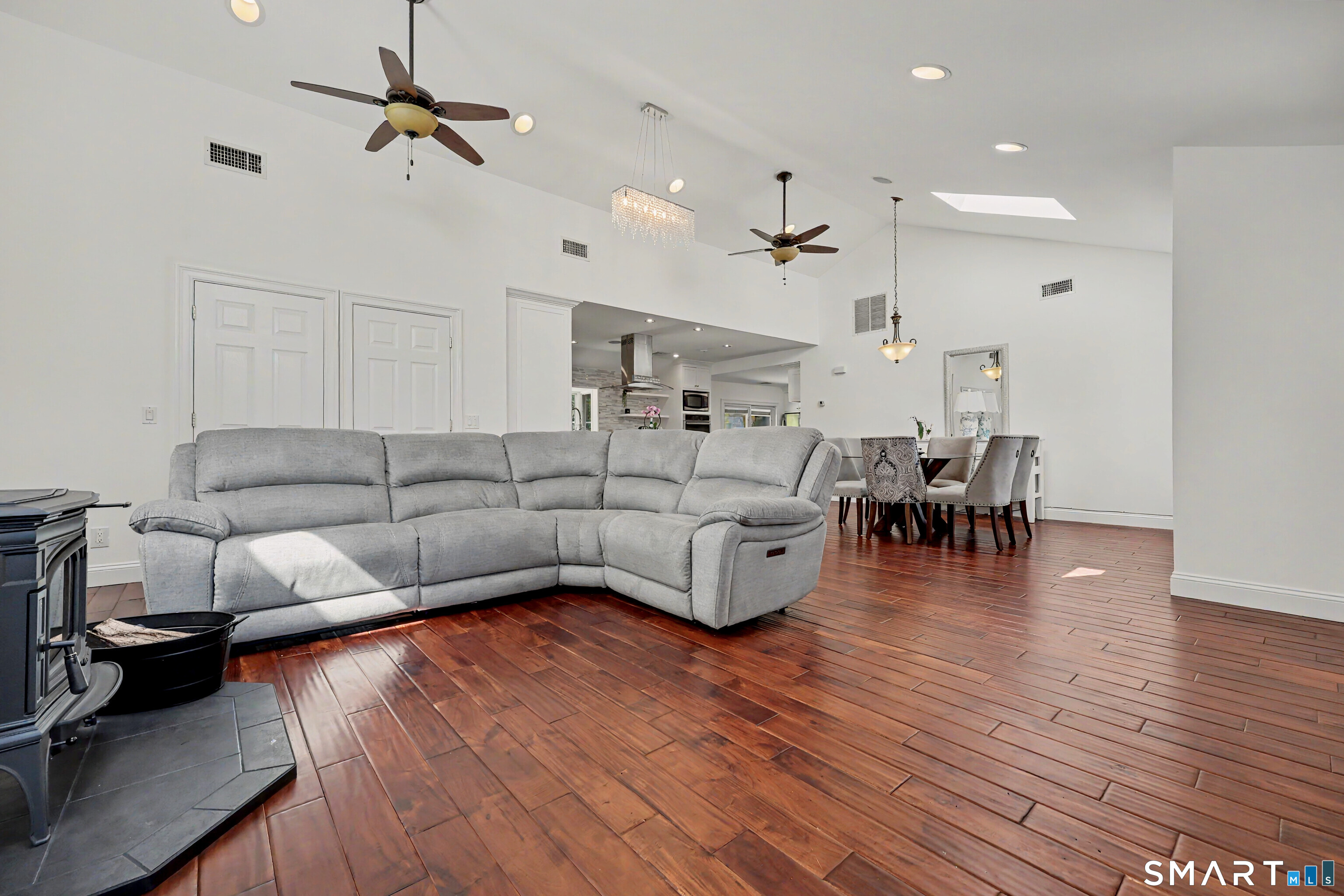 5 Caddy Road