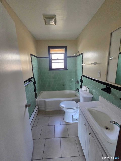 Tiny photo for 139 Foxon Hill Road, New Haven, CT 06513 (MLS # 24158709)