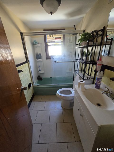 Tiny photo for 139 Foxon Hill Road, New Haven, CT 06513 (MLS # 24158709)