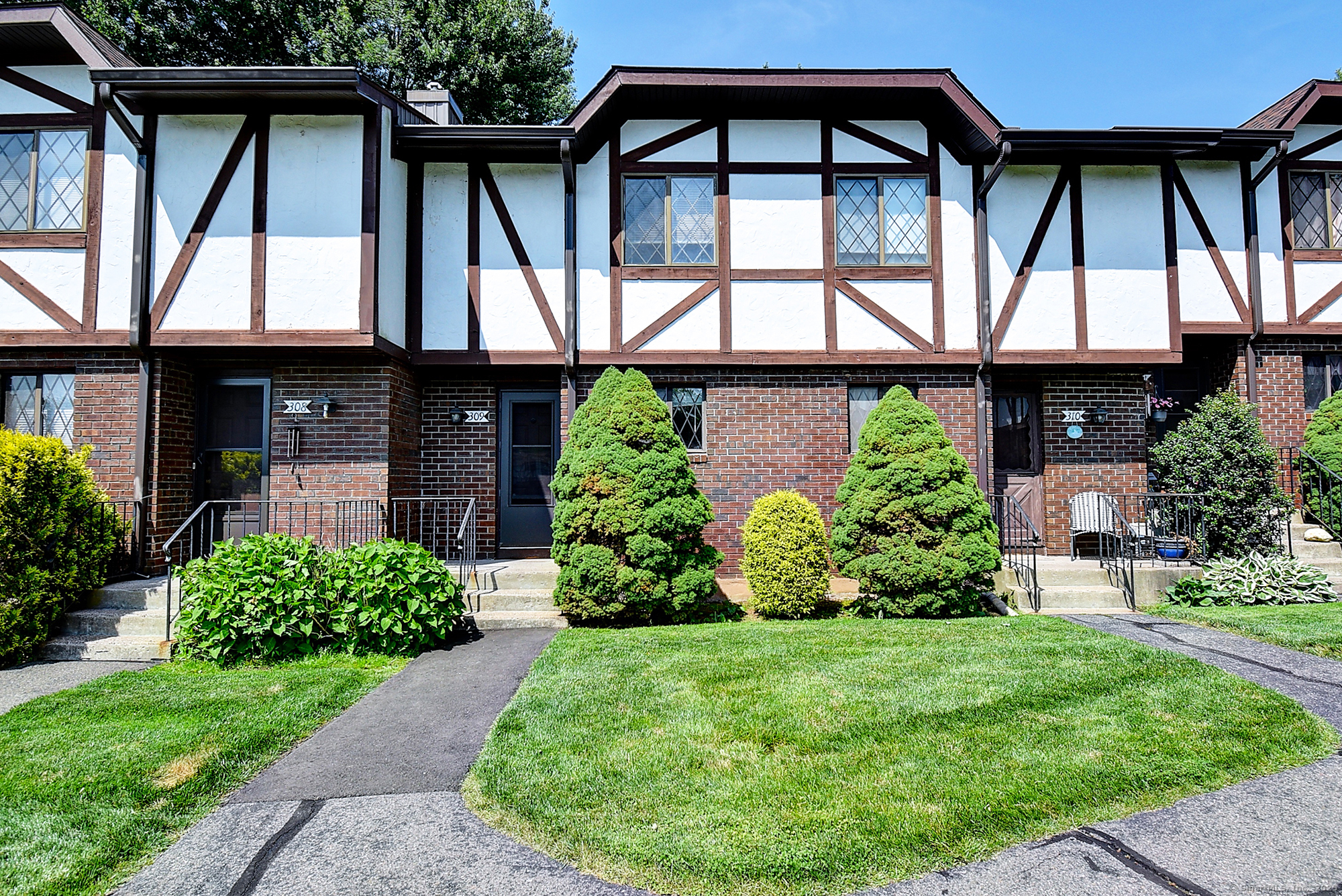 Property for Sale at Cedar Hollow Drive 309, Rocky Hill, Connecticut - Bedrooms: 2 
Bathrooms: 2 
Rooms: 4  - $264,000