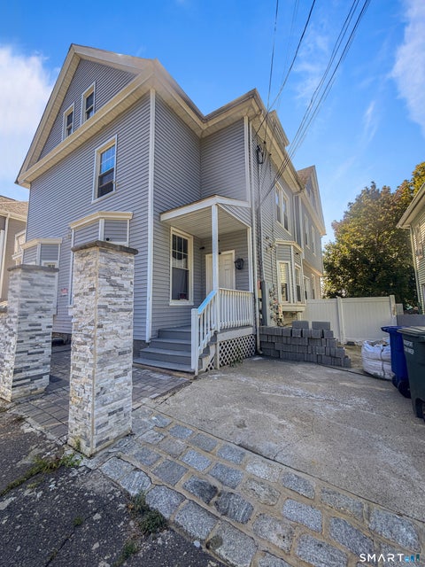 Photo of 136 Washington Terrace, Bridgeport, CT 06604 (MLS # 24210885)