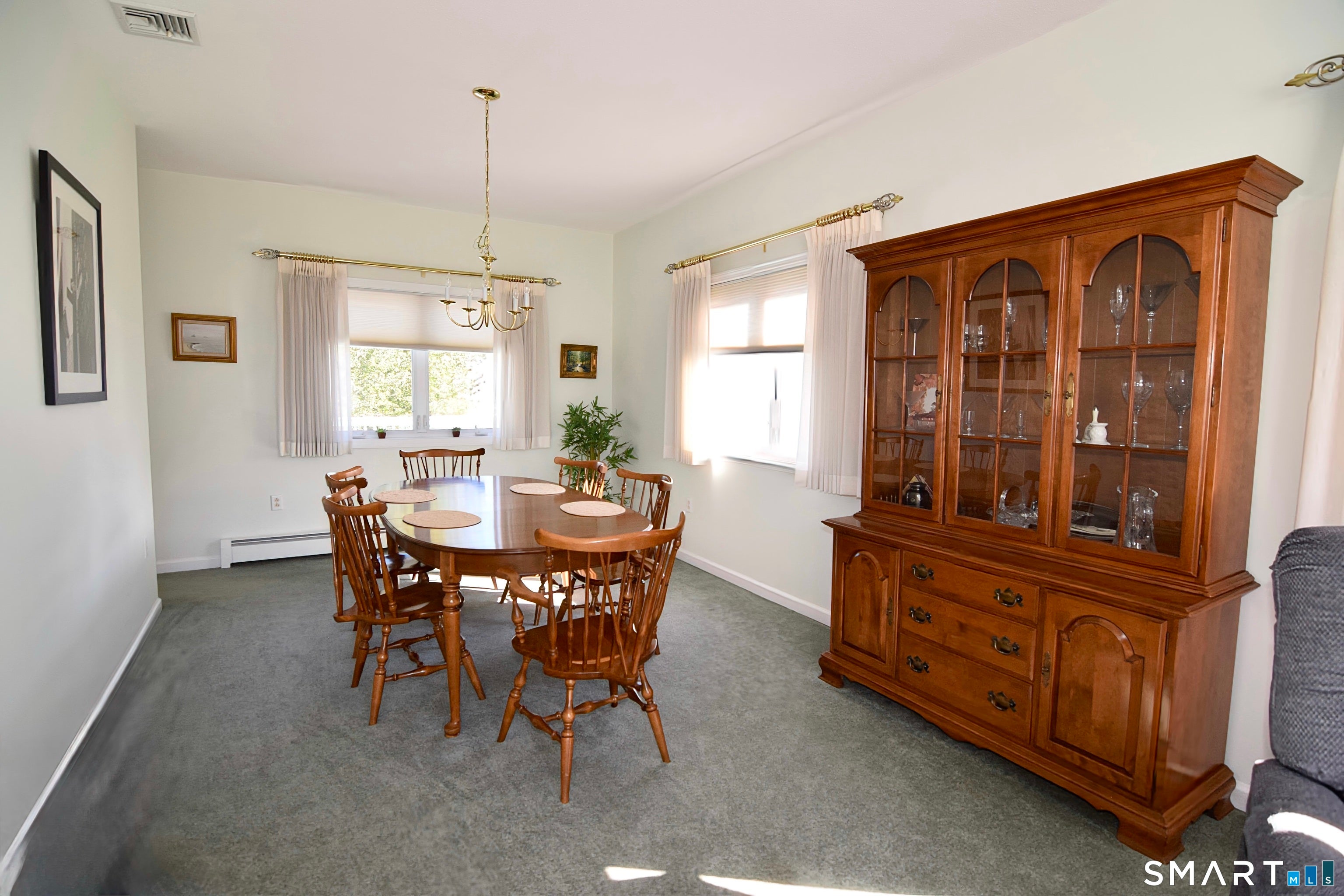 18 Maxwell Drive 18