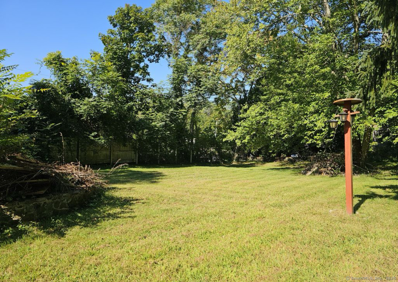 1067 Hartford Turnpike, Waterford, Connecticut image 4