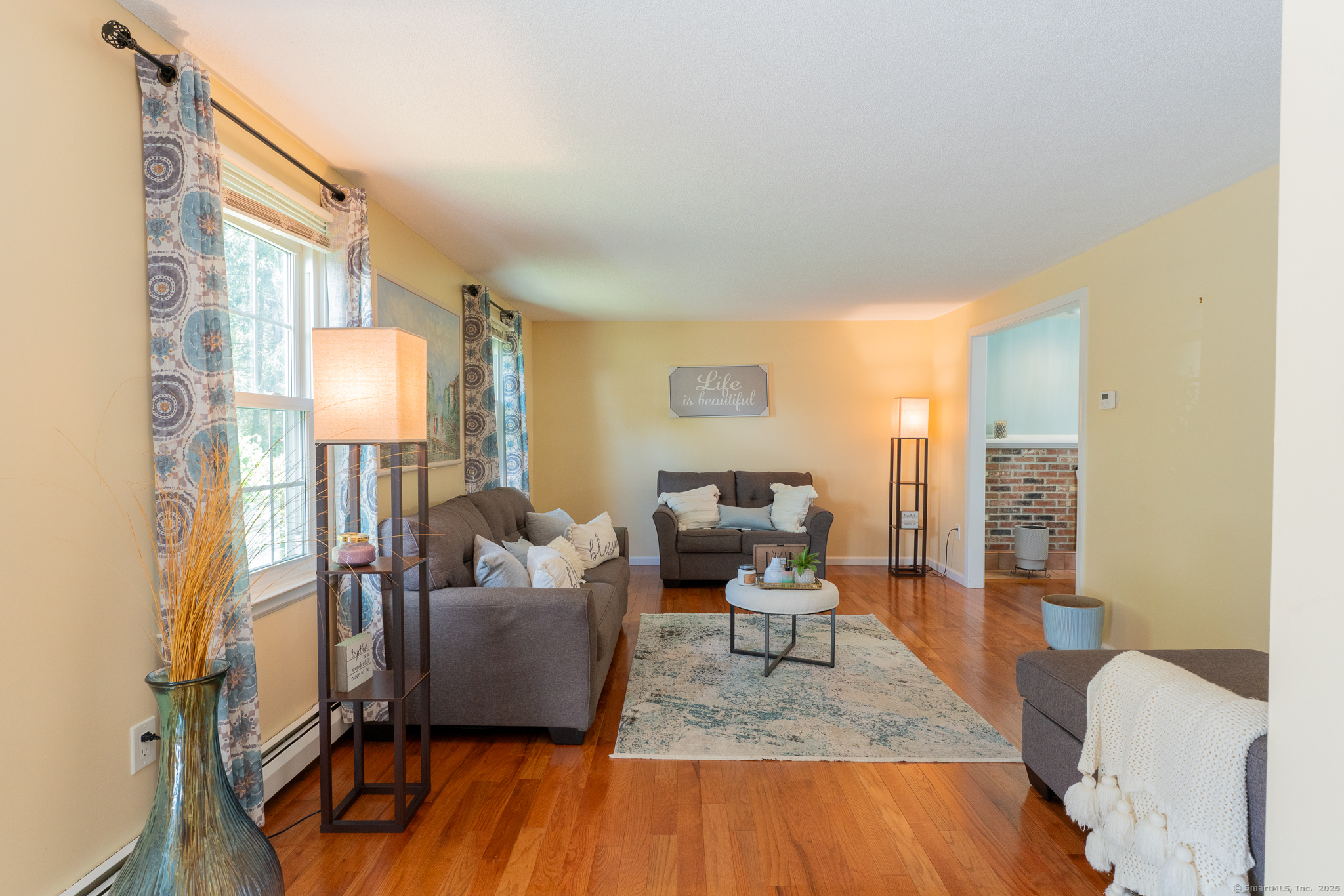 6 Holcomb Hill Road