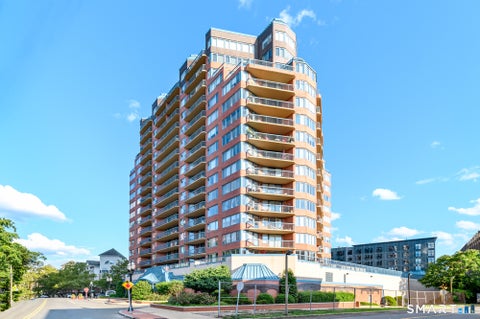 Photo of 25 Forest Street #4F, Stamford, CT 06901 (MLS # 24212889)