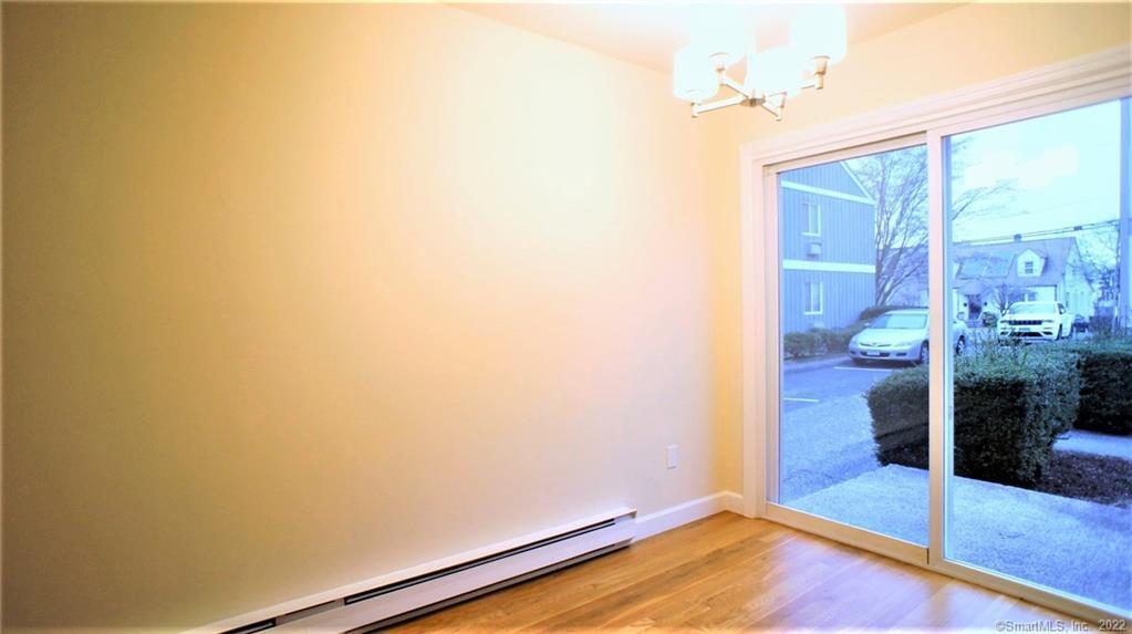 16 Glenwood Avenue 10