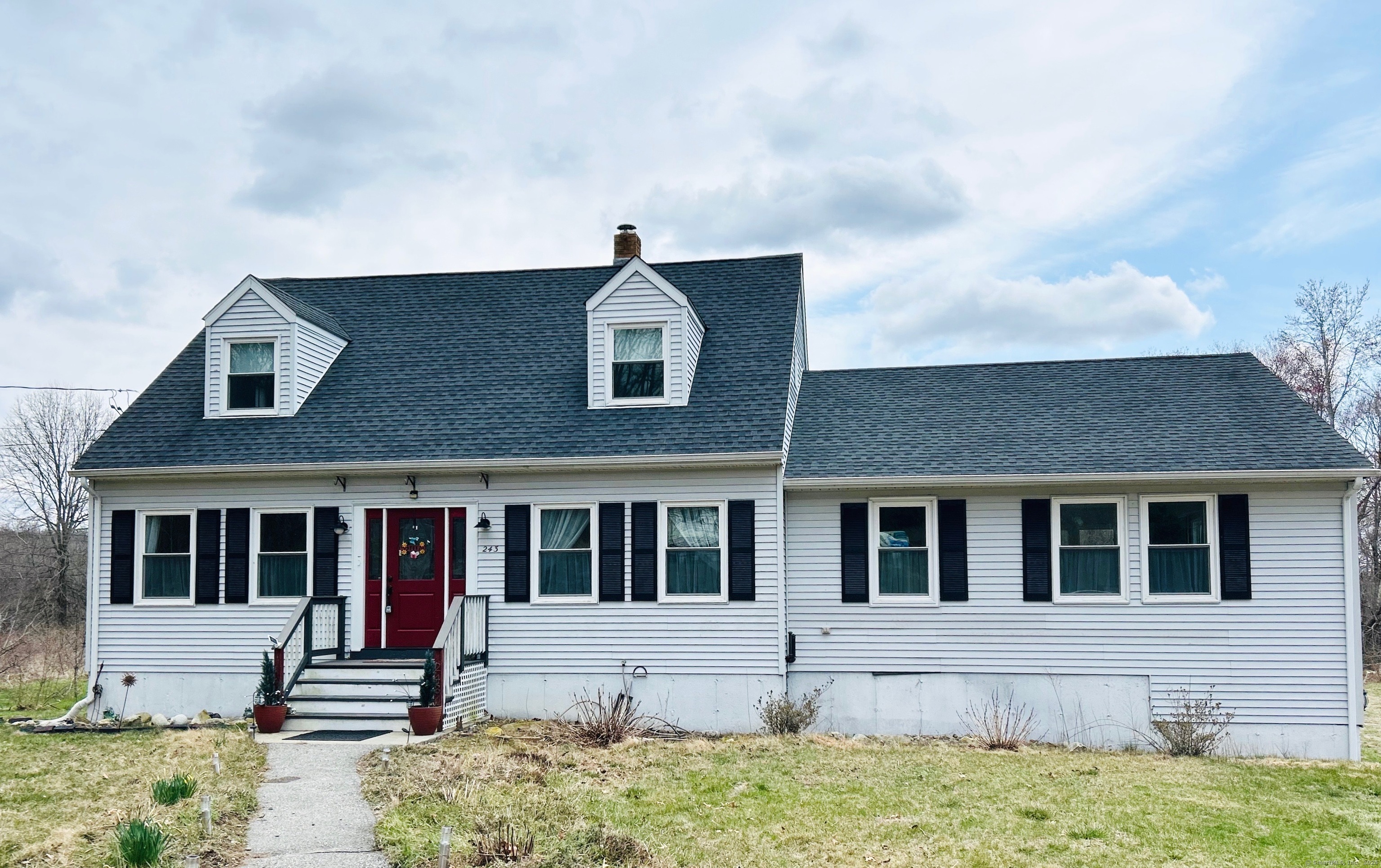 Kemp Road, Scotland, Connecticut - 3 Bedrooms  
2 Bathrooms  
8 Rooms - 