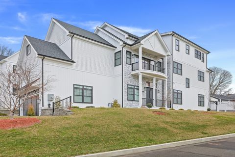 MLS: 24084994