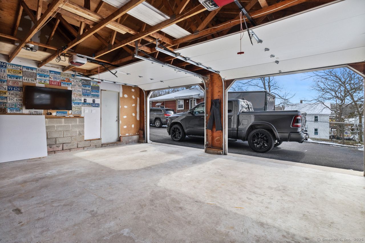 17 Neil Street, Waterbury, Connecticut image 31