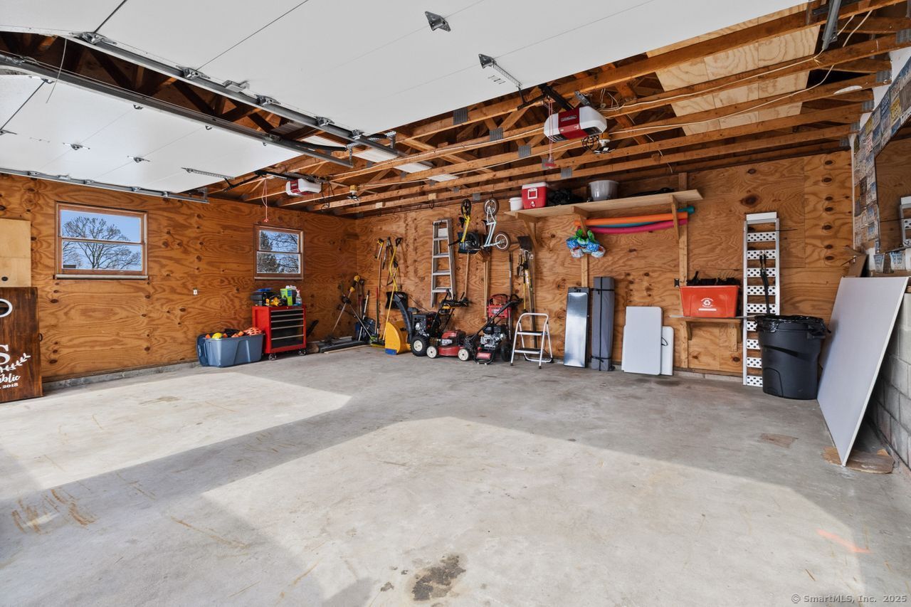 17 Neil Street, Waterbury, Connecticut image 29