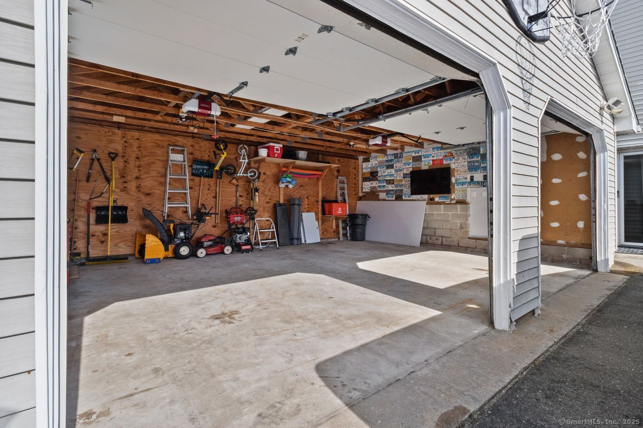 17 Neil Street, Waterbury, Connecticut image 30