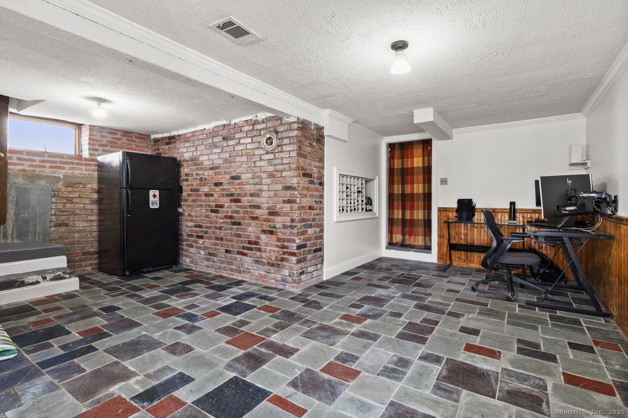 17 Neil Street, Waterbury, Connecticut image 26