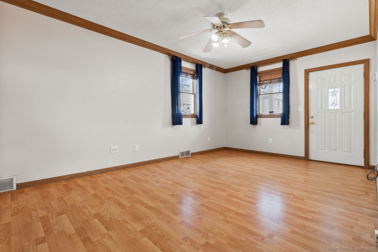 17 Neil Street, Waterbury, Connecticut image 20