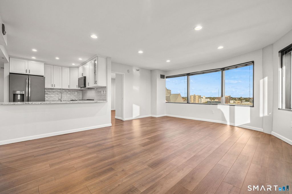 Photo of 127 Greyrock Place #1712, Stamford, CT 06901 (MLS # 24166494)