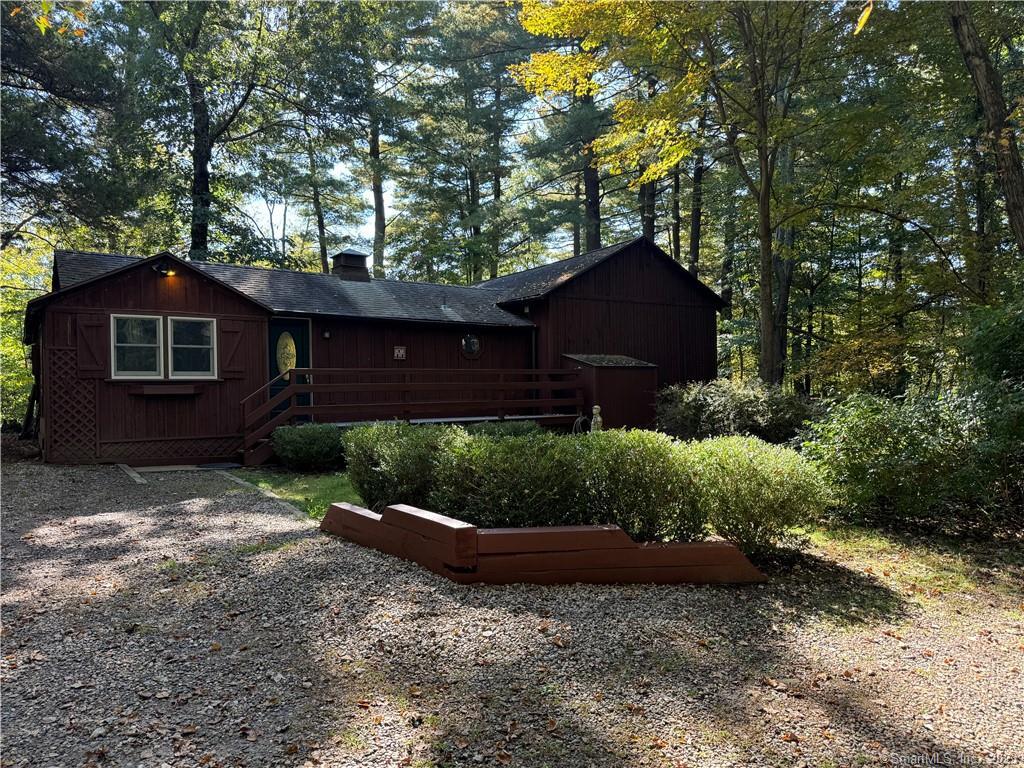 Photo 1 of 32 Beeholm Road 2, Redding, Connecticut, $2,000, Web #: 170603702