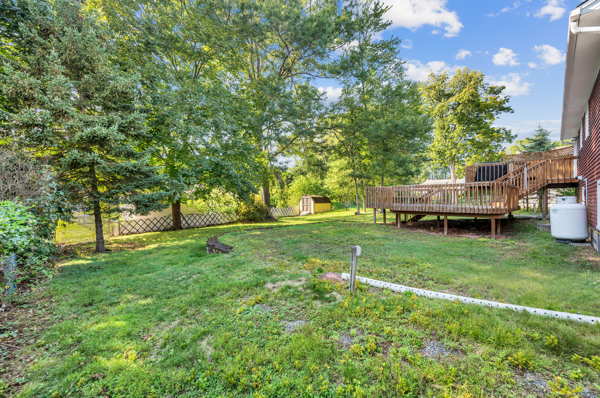 Bristol, Connecticut 06010, United States, 3 Bedrooms Bedrooms, ,2 BathroomsBathrooms,Residential,Pending,208485