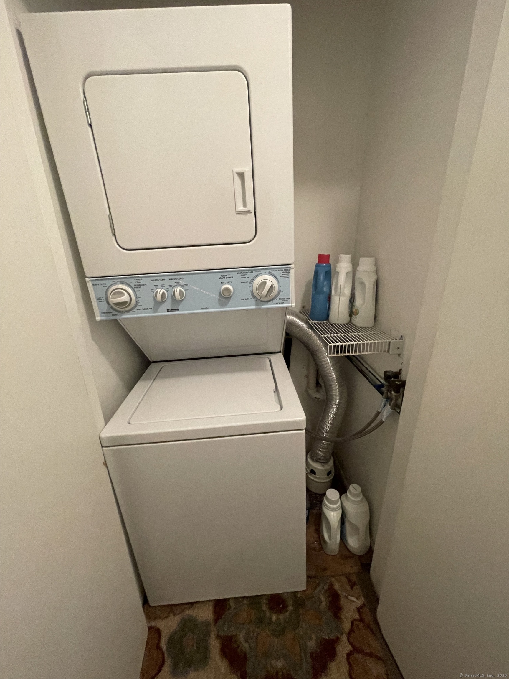 200 Woodmont Avenue #APT 127, Bridgeport, Connecticut image 11