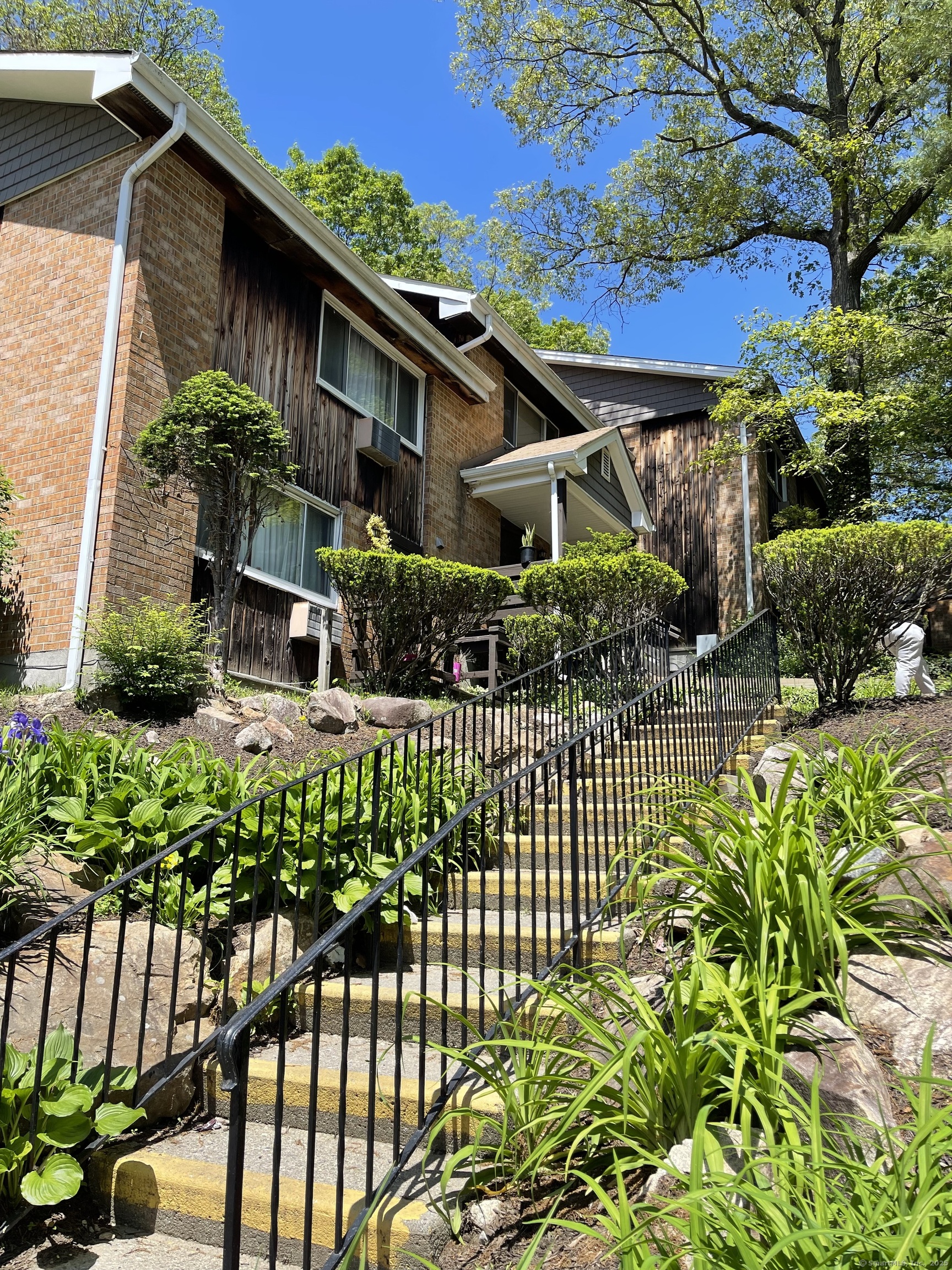 200 Woodmont Avenue #APT 127, Bridgeport, Connecticut image 2