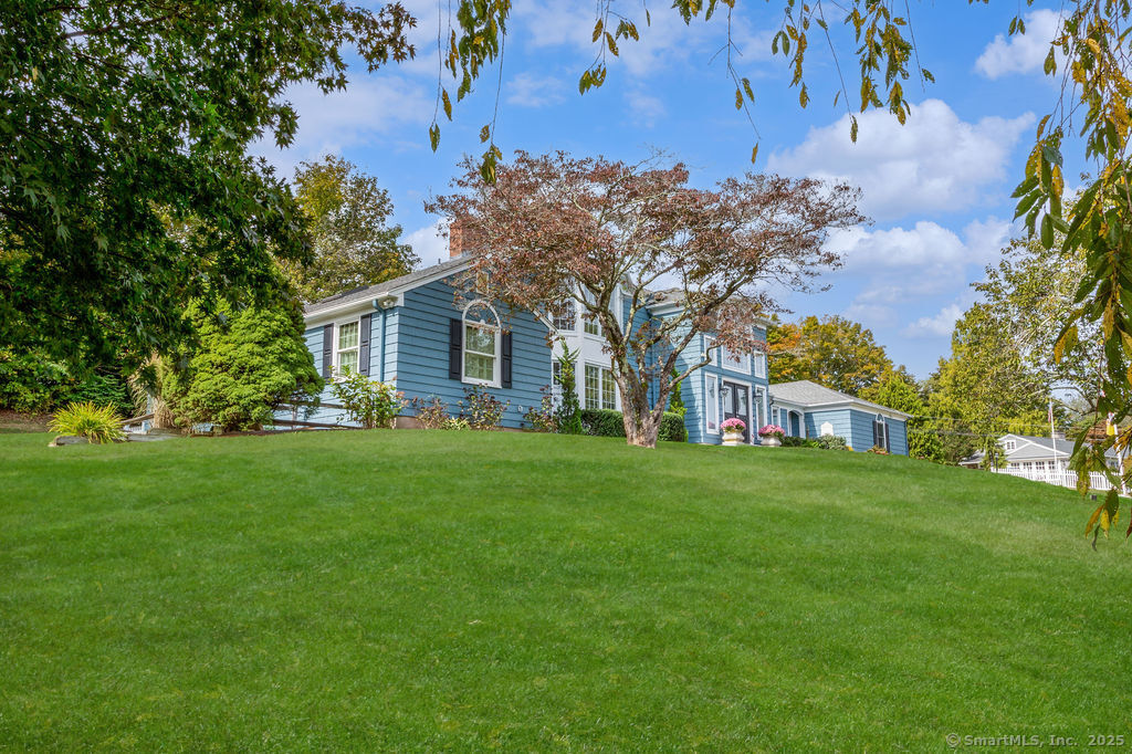15 Griffing Pond Road