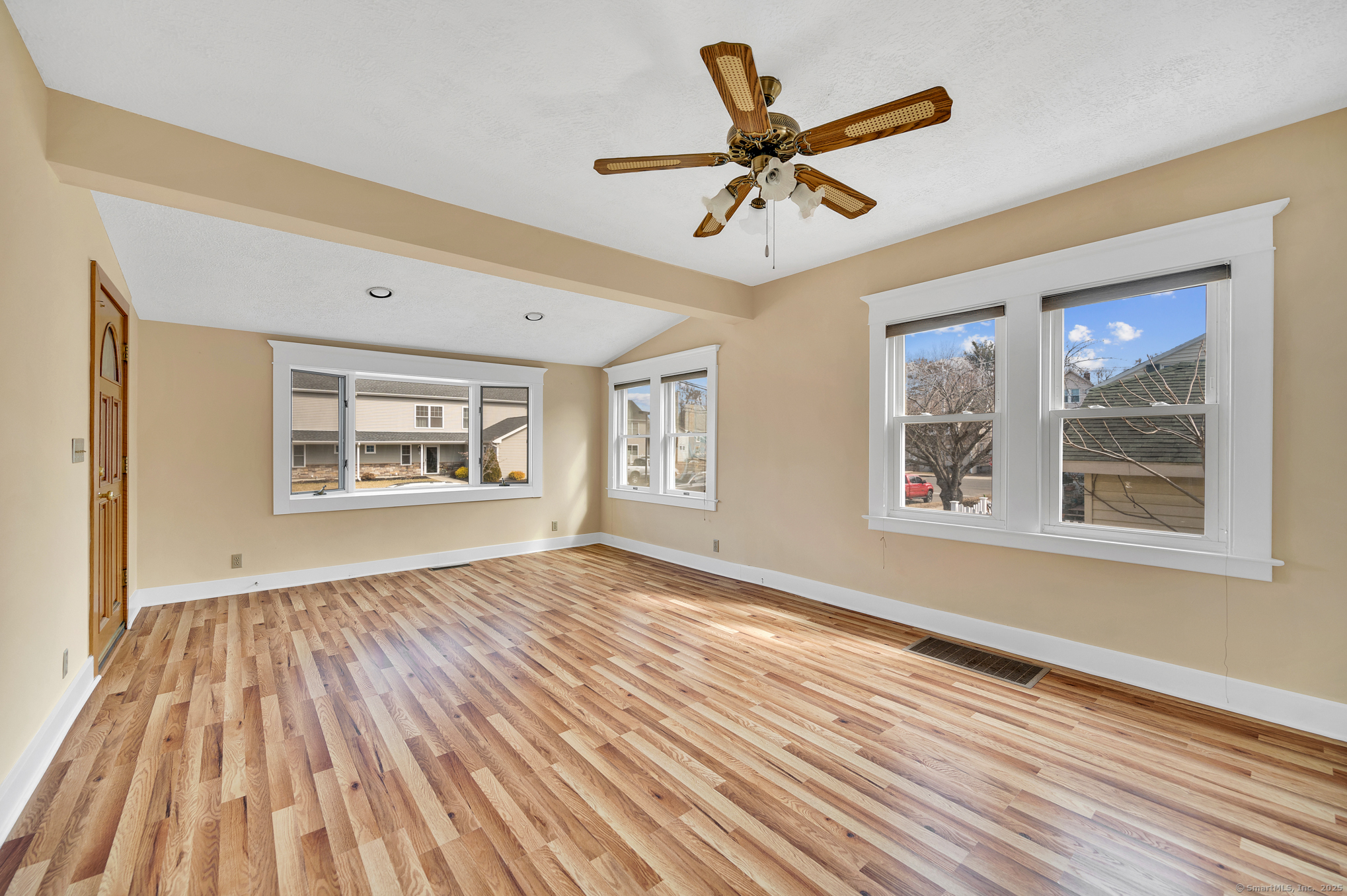 12 Dwight Place, East Haven, Connecticut image 9