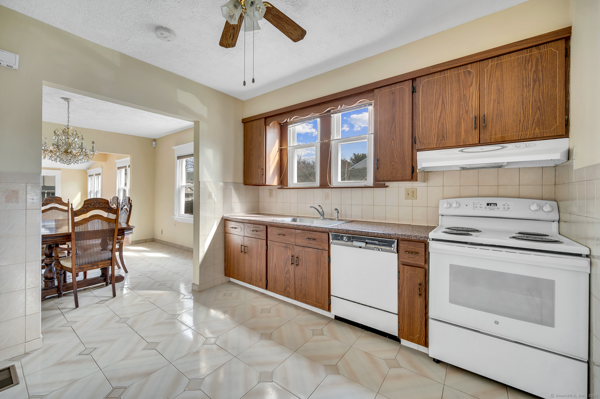 12 Dwight Place, East Haven, Connecticut image 11